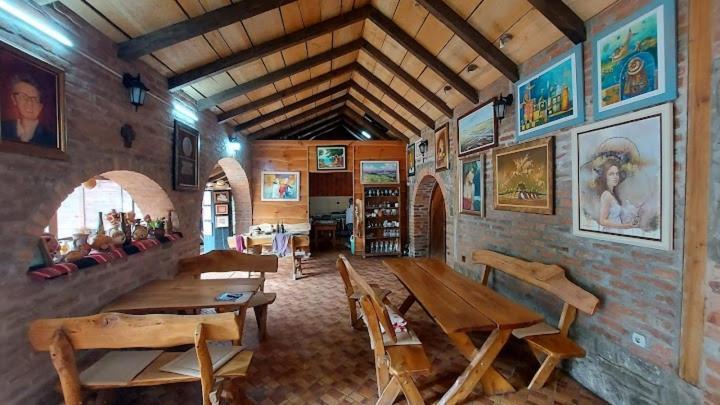 Podrum Miljevic Novi Novi Ledinci Exteriér fotografie